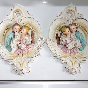 Vtg Set Of 2 Prince of Wales Plume Feather Gold Wall Plaques Marked EW W/Crown